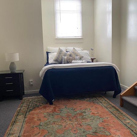 Private, Comfortable Studio. Уелингтън Екстериор снимка