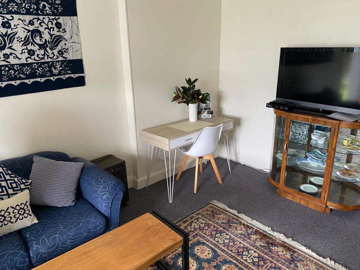 Private, Comfortable Studio. Уелингтън Екстериор снимка